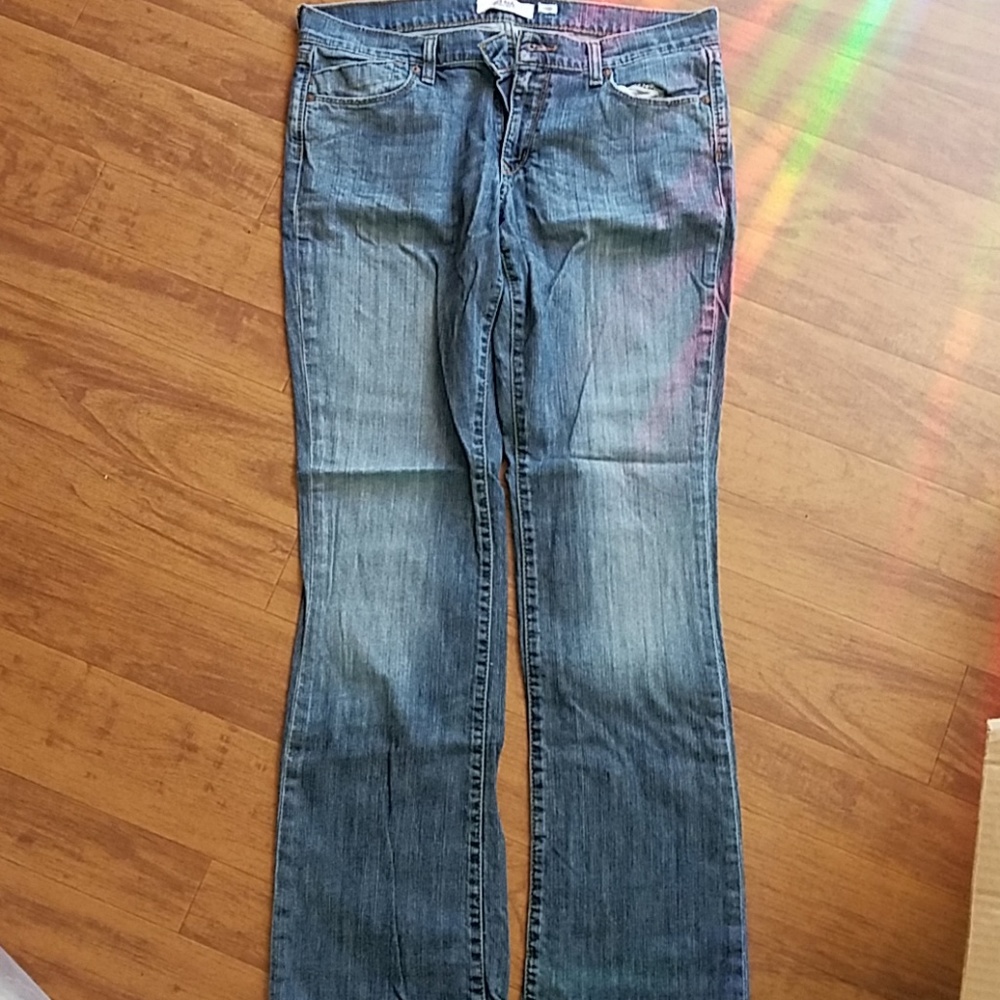 Old navy stretch Jean's, size 12